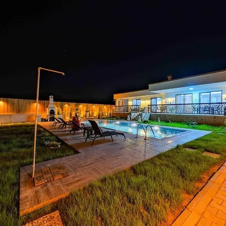 Modern, Havuzlu Lux فيلة فتحية