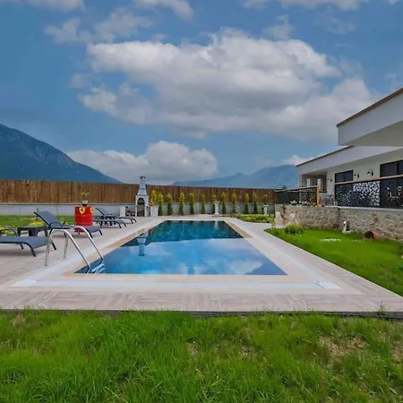 Modern, Havuzlu Lux Vila *
