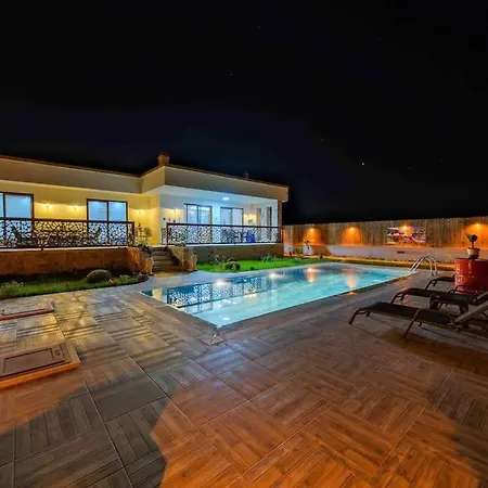 Modern, Havuzlu Lux
