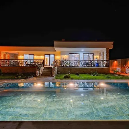 Vila Modern, Havuzlu Lux